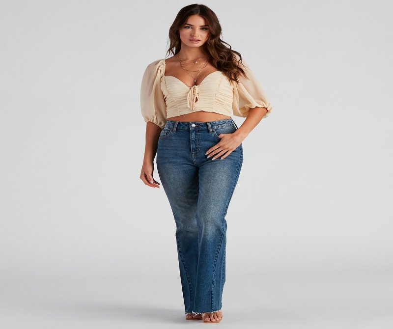 TableClothsUs Effortless And Chic Cropped Blouse