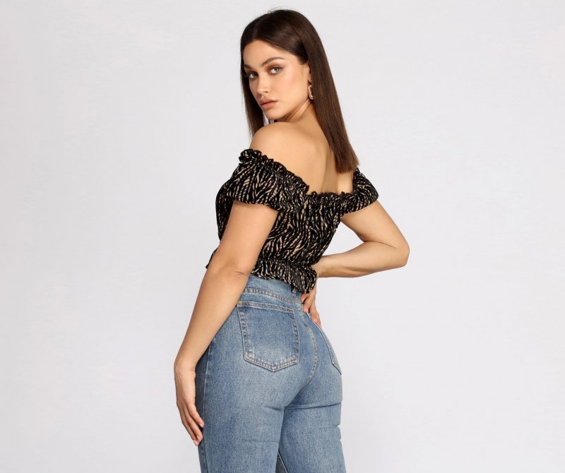 TableClothsUs Zebra Off-Shoulder Puff Sleeve Crop Top