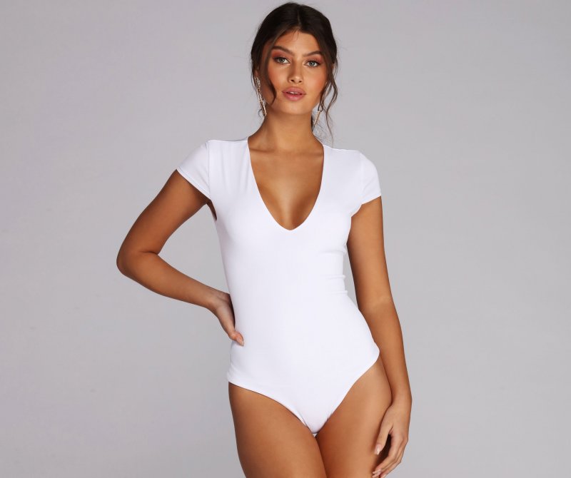 TableClothsUs Basic V Neck Bodysuit