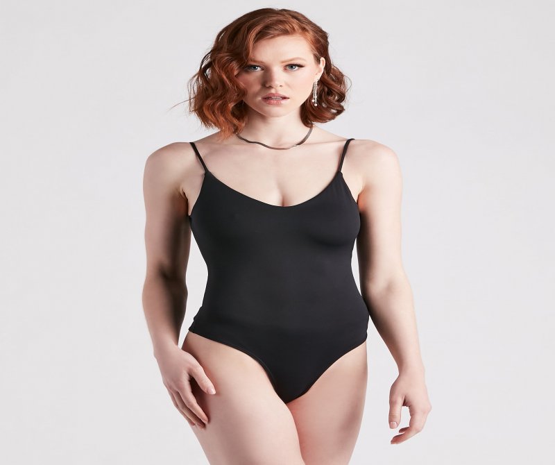 TableClothsUs Simply Iconic Smooth Knit Bodysuit