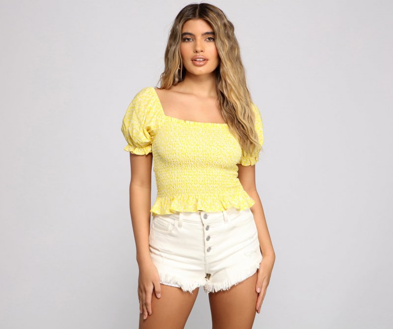 TableClothsUs Dainty Daisy Smocked Top