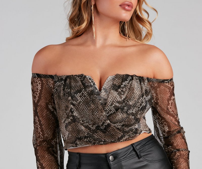 TableClothsUs Bring The Sass Cropped Blouse