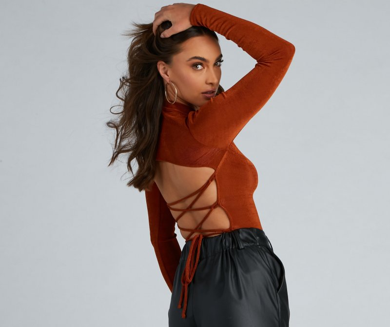 TableClothsUs Turn Heads Strappy Back Bodysuit