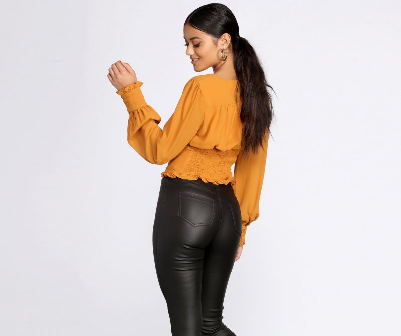 TableClothsUs Chiffon Ruched Waist Cropped Blouse