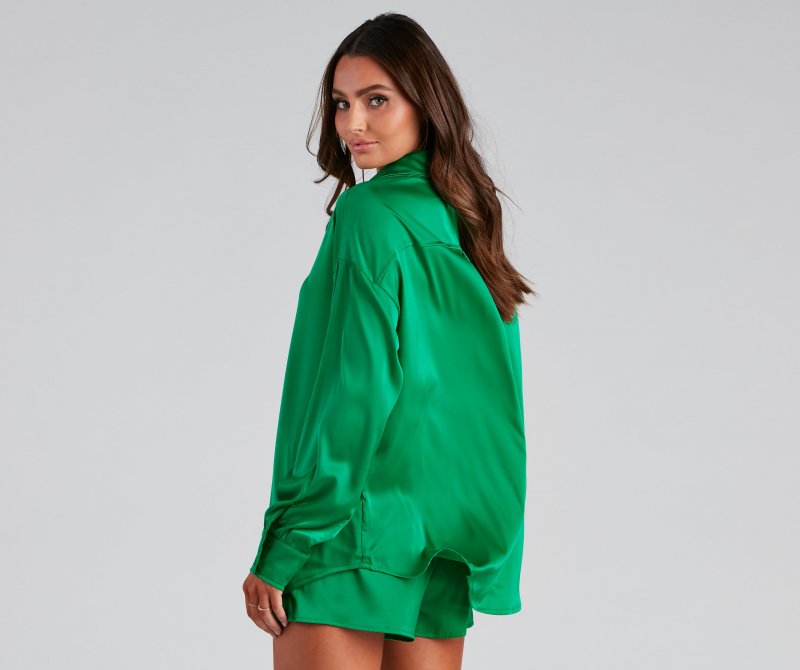 TableClothsUs Stylishly Sleek Satin Button Down Top